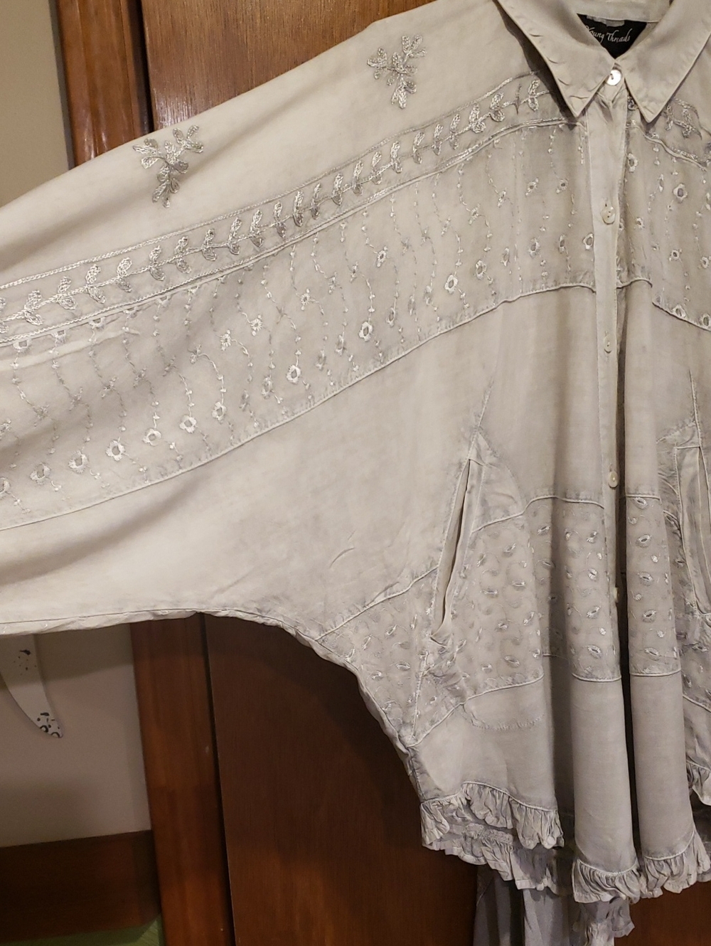 NWT Young Threads Light Gray Embroidered Boho Button-Up Shirt & Harem Pant Set - Picture 12 of 13